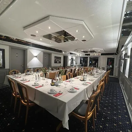 9-enhof 3* وبرتال