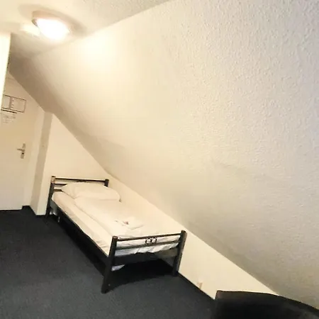 9-enhof Hotel 3*