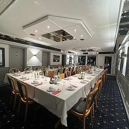 فندق 9-enhof وبرتال