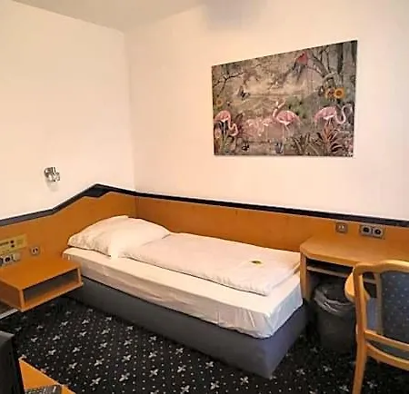 9-enhof 3* وبرتال