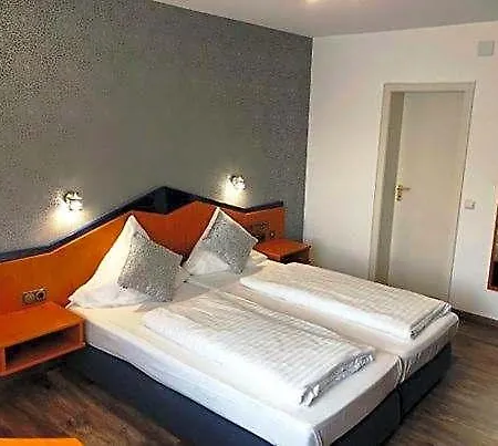 فندق 9-enhof 3*