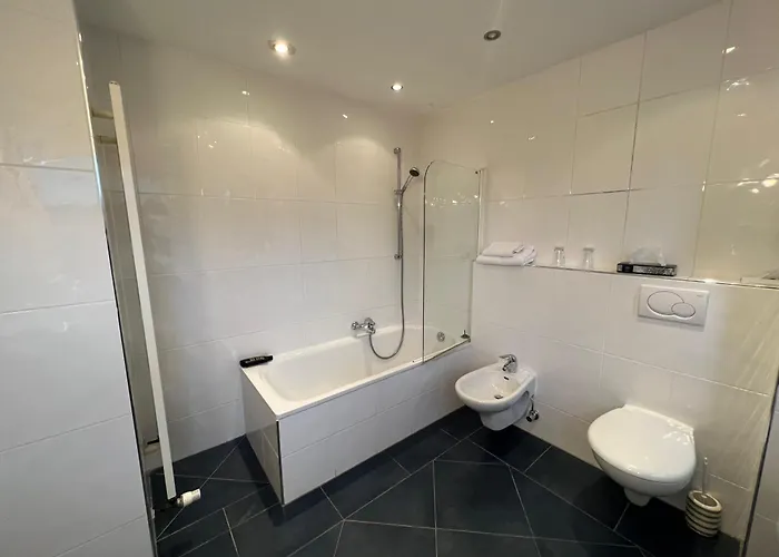 9-enhof 3* Wuppertal