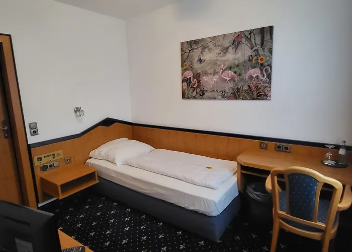 9-enhof Hotel 3*